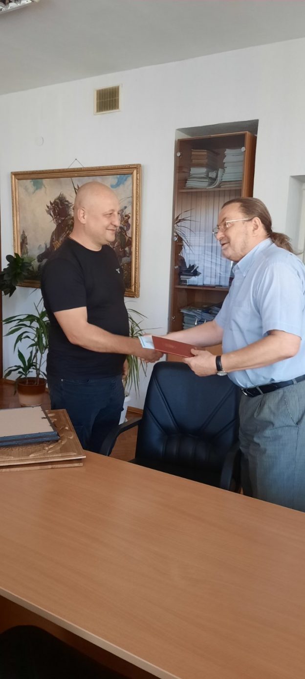 Вручення диплому доктора філософії Нагорному Євгену Ігоровичу 1 image4